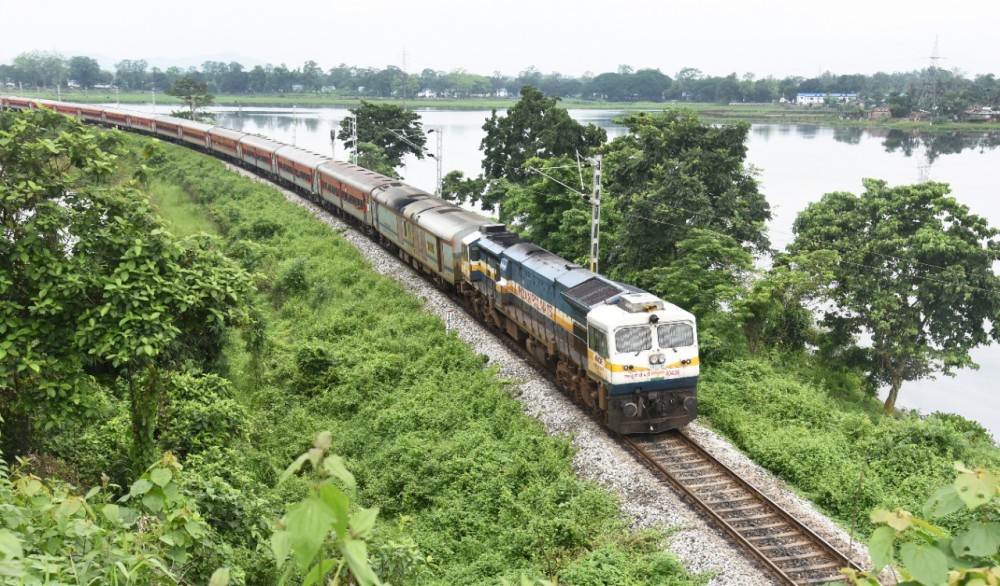 Northeast Frontier Railway has decided to increase the frequency of India’s longest train 15906/15905 (Dibrugarh-Kanniyakumari-Dibrugarh) Vivek Express from weekly to bi-weekly. Train no. 15906 (Dibrugarh-Kanniyakumari) Vivek Express which was previously used to run only on Saturday will now run additionally on every Tuesday from November 22. Train no. 15905 (Kanniyakumari-Dibrugarh) Vivek Express which was previously used to run only on Thursday will now run additionally on every Sunday from November 27. Dibrugarh-Kanniyakumari Vivek Express is the longest train of Indian Railways which runs from Dibrugarh in Assam to Kanniyakumari in Tamil Nadu. (Photo Courtesy: NFR)